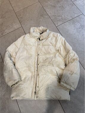 Moncler Cream Down Puffer coat jacket size 2 US M